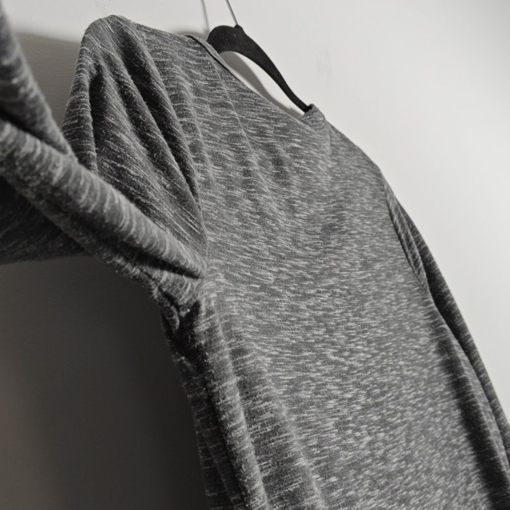 TALBOTS Heathered Grey Button Split Neck Three-Quarter Sleeve Size Medium - Picture 13 of 14